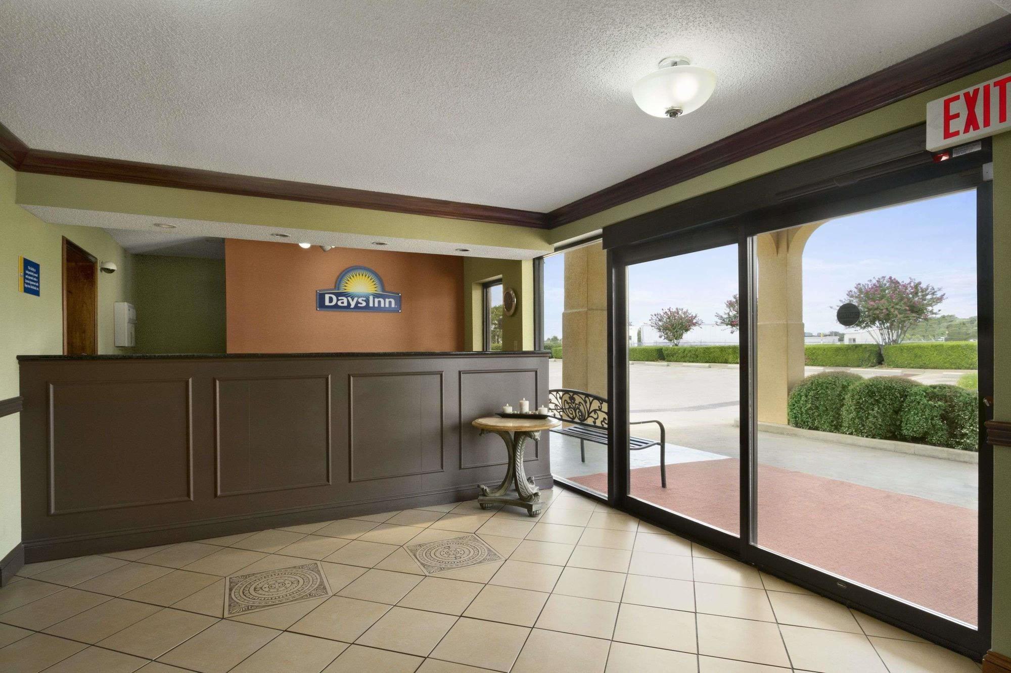 Days Inn By Wyndham Southaven Ms Eksteriør bilde