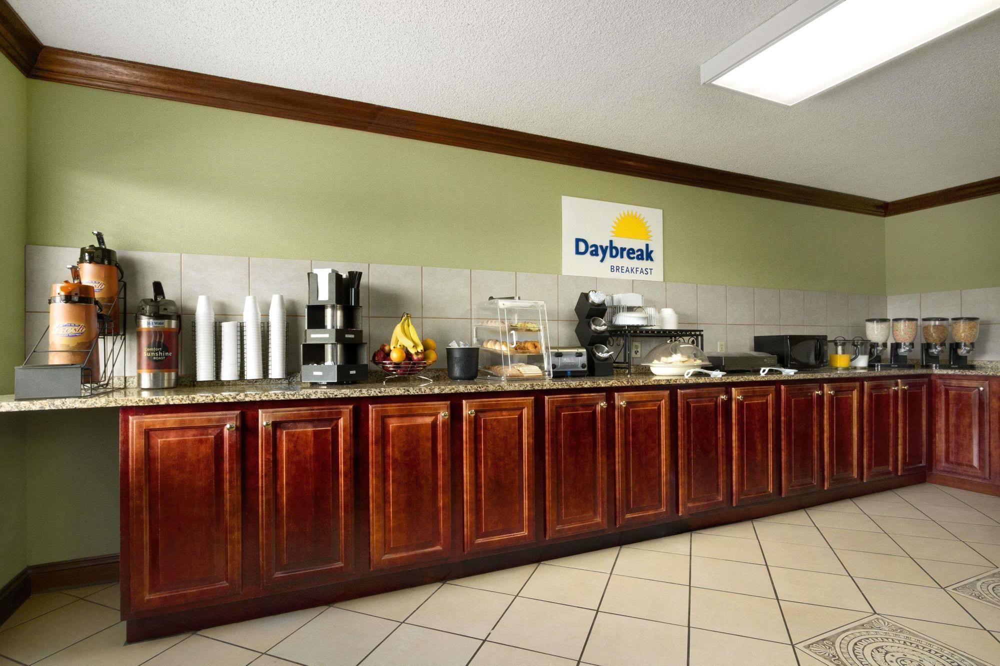 Days Inn By Wyndham Southaven Ms Eksteriør bilde